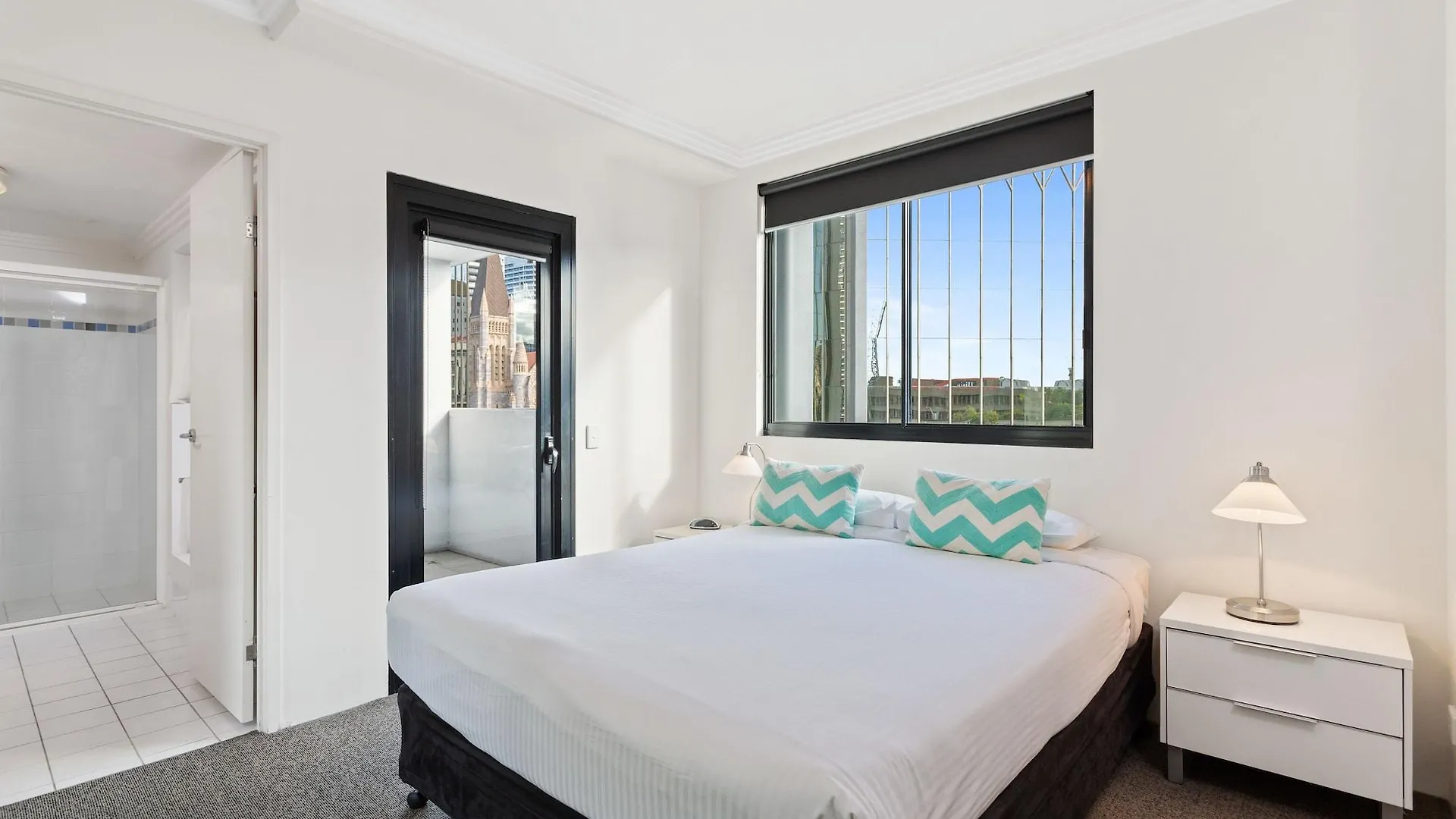 **** Aparthotel Republic Apartments Brisbane City Australia