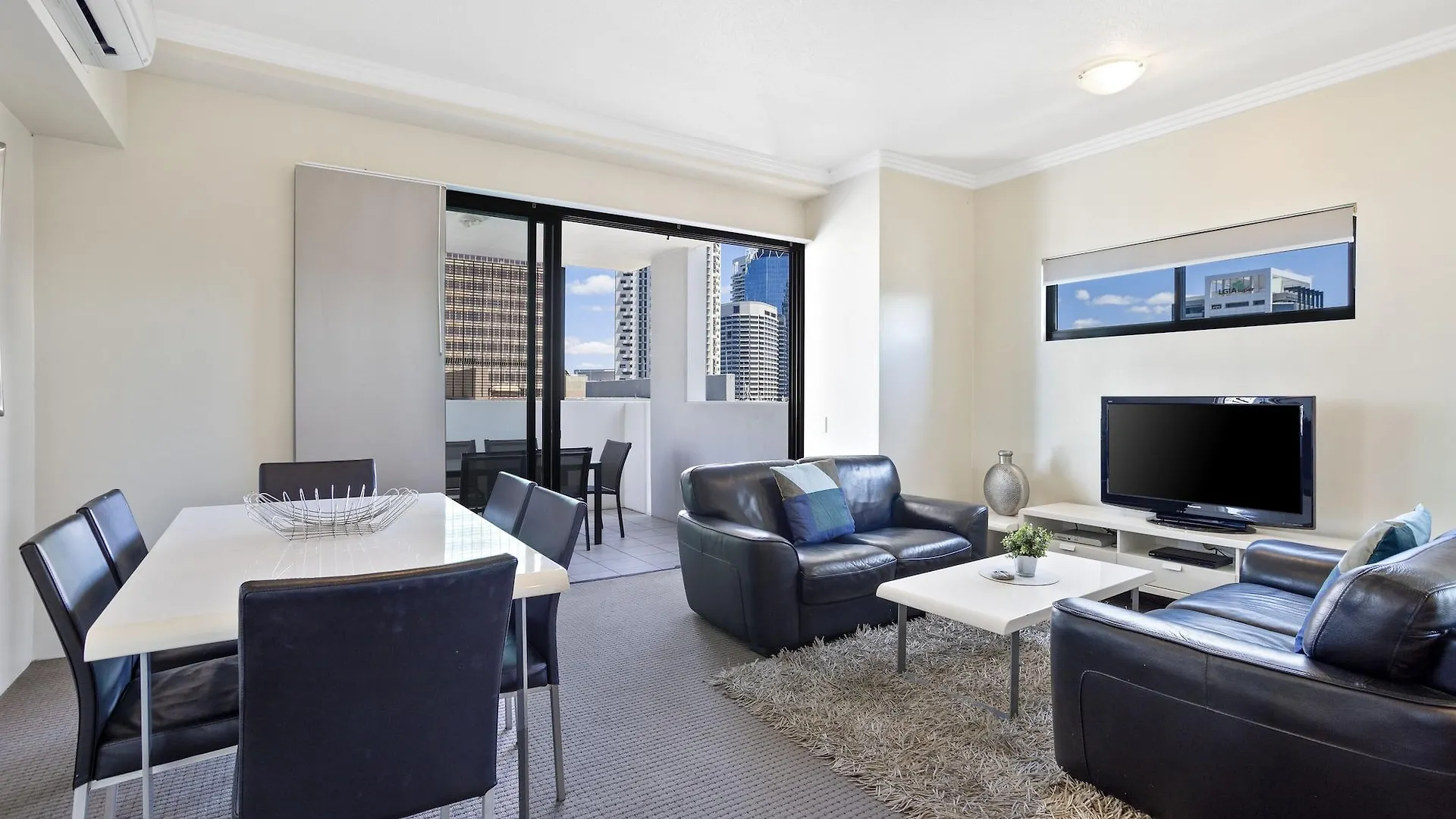 Republic Apartments Brisbane City Aparthotel